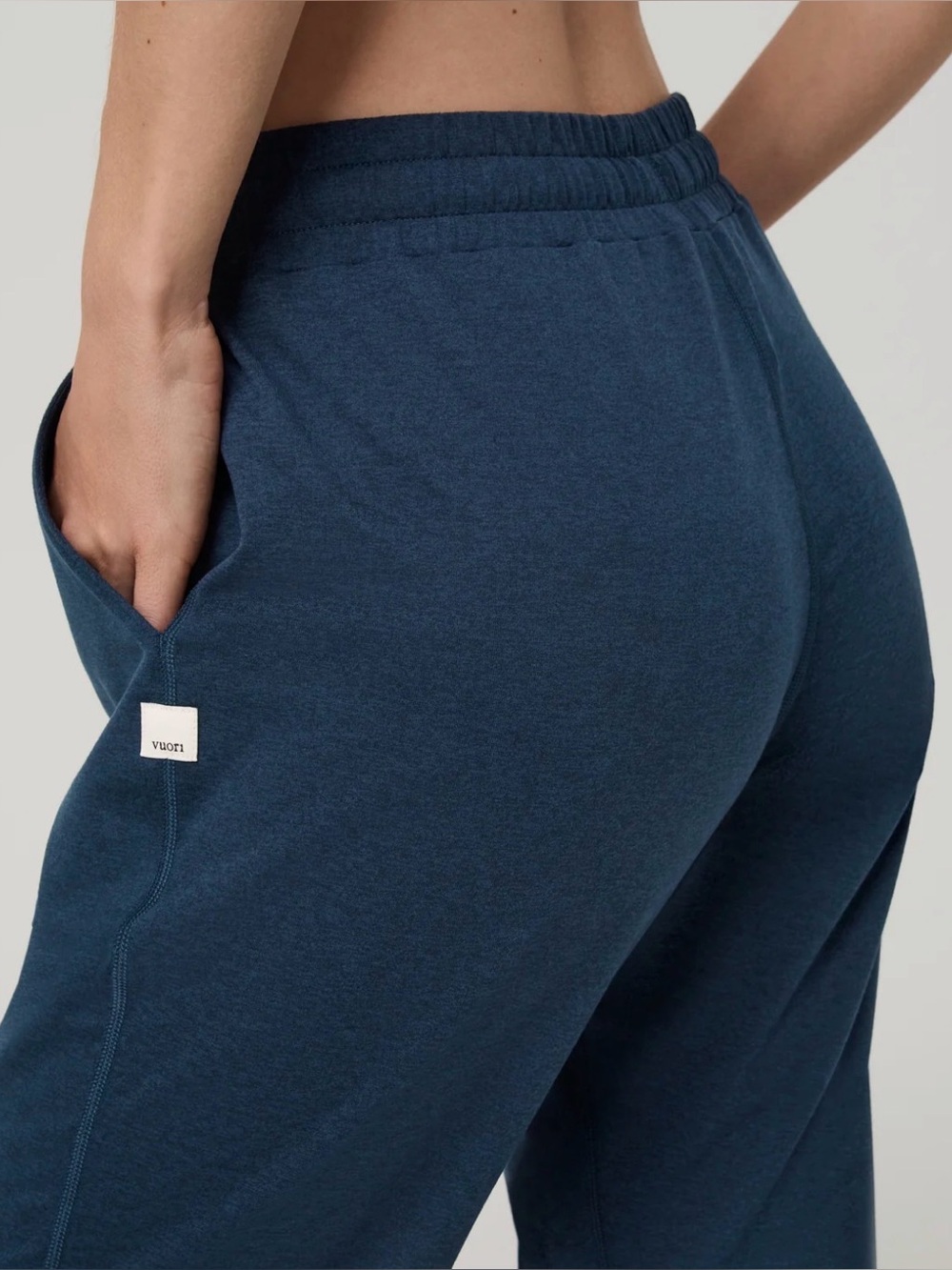 Vuori Performance Jogger Pants. Size Small. Navy - Picture 2 of 5